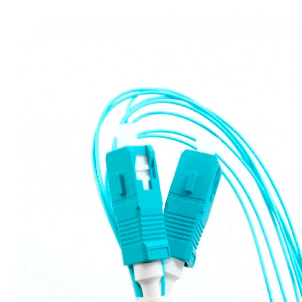 35260909 Furukawa Extensão Monofibra 50.0 OM4 LC-UPC 1.5M