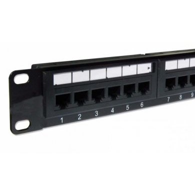 40128 HAMMER Patch Panel 24P RJ45 CAT5E 1U 19 Poleg.