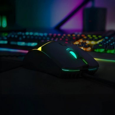 70526 Fortrek mouse gamer Crusader RGB 12800DPI com fio preto