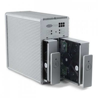 9000317 Unidade NAS LaCie 2big Quadra 8TB