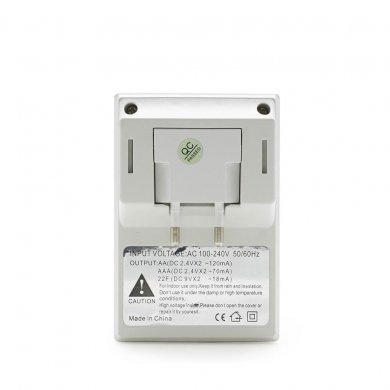 A-612 Carregador de pilha e bateria universal