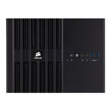 CC-9011070-WW Gabinete Corsair Gamer 240 M-ATX