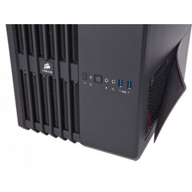 CC-9011070-WW Gabinete Corsair Gamer 240 M-ATX