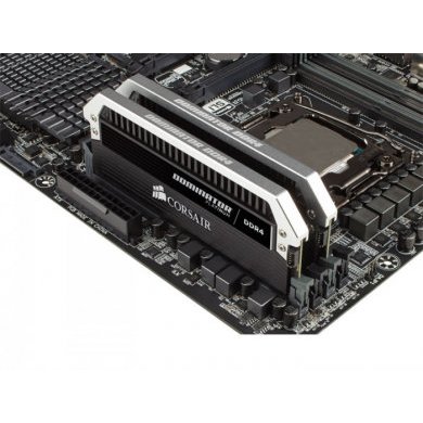 CMD32GX4M2B3000C15 MEMORIA CORSAIR DDR4 GAMER 32GB KIT