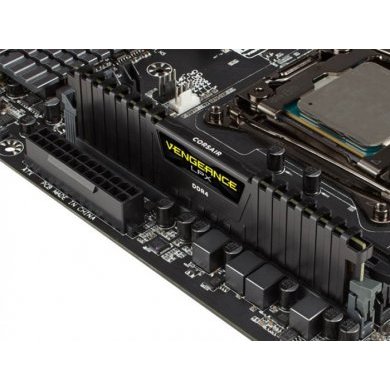 Corsair Memória Gamer 4GB DDR4 2400Mhz