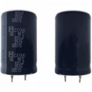 Capacitor eletrolitico Panasonic 820uF 250V 20% Radia