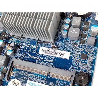 IPX1800E1 PCWARE PLACA ITX CELERON J1800 DUAL CORE 2.41GHZ