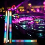 Knup barra de LED ritmica 18 modos de cor ajustável USB 5V 1A