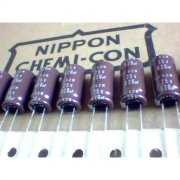 Capacitor Eletrolitico 820UF x 25v 105º KZN Nippon Chemi-Con KZN JAPAN