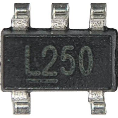 MIC5235-5.0YM5-TR 10x CI Regulator IN 24V/OUT 5V
