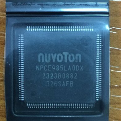 NPCE985LA0DX NUVOTON IC KBC chipset LQFP 128 pinos NPCE985LA