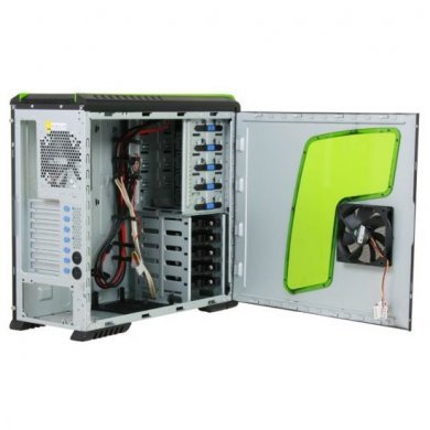 NV-690C-KWN2-GP Gabinete Cooler Master Nvidia Edition CM-690 com USB, Firewire, e