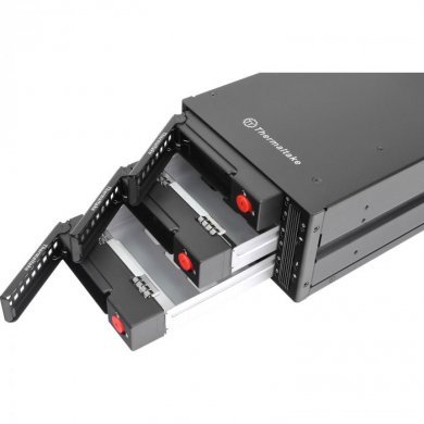 ST-006-M31STZ-A1 Thermaltake Max 3503 SAS/SATA HDD Rack