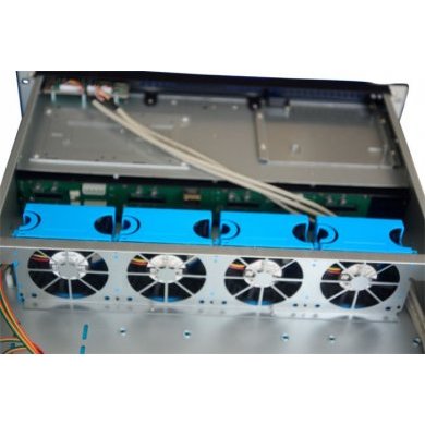TGC GABINETE RACK 2U COM BACKPLANE P/ 8 HDS