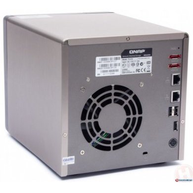 NAS STORAGE QNAP para 4 HDs SATAIII