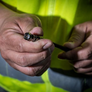 VDV812-612 Klein Tools Conector F RG6 RG6 compressão